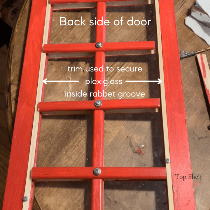 If you like iconic British landmarks then you're going to love this build! A DIY Telephone Booth Bookshelf using modified Ana White Plans. #British #Kidsprojects #DIYBookshelf